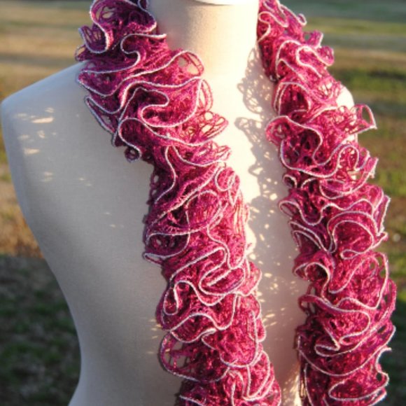 Crochet Rhubarb and Silver Lining Ruffle Scarf/New - Picture 3 of 3